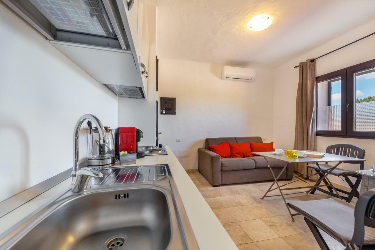 Locanda Tartarughino - Luxury Suites In Porto Rotondo Exteriör bild