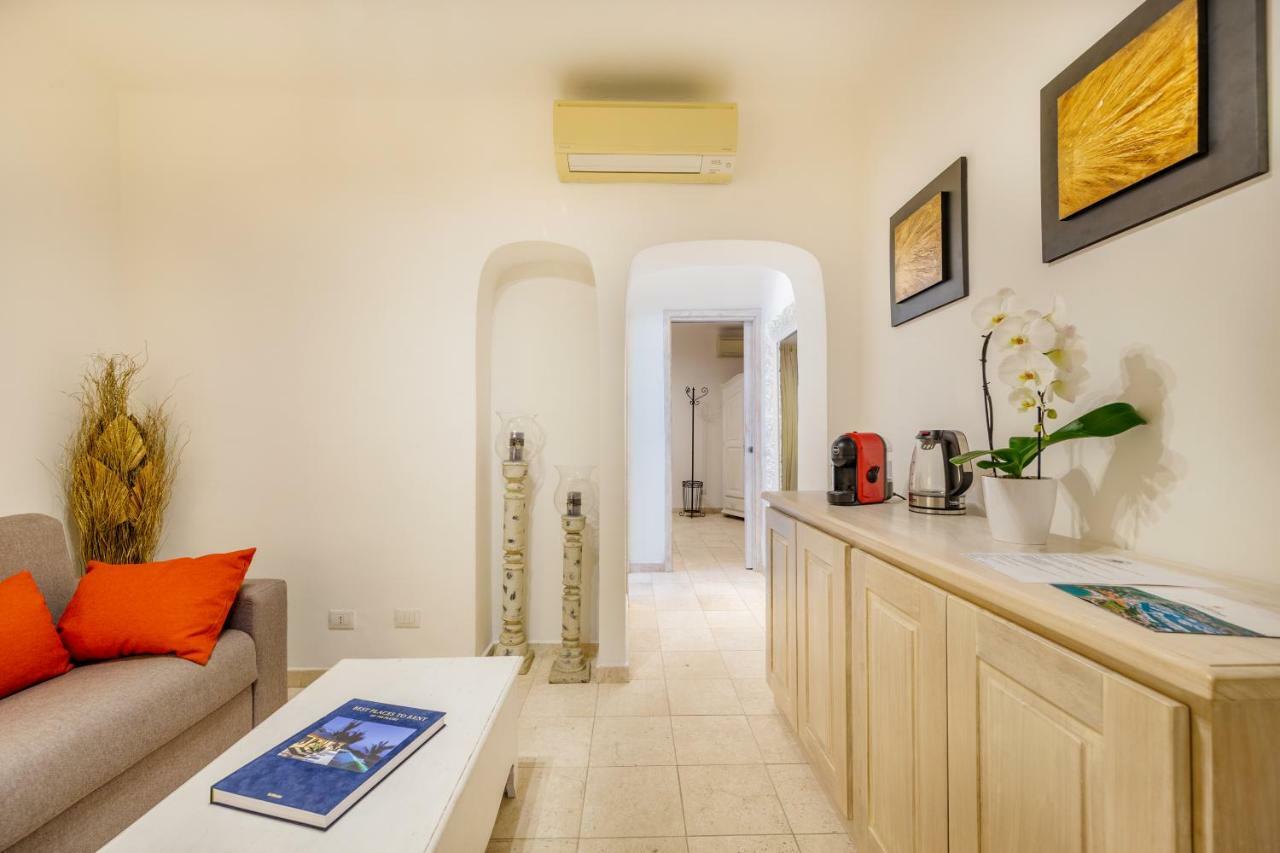 Locanda Tartarughino - Luxury Suites In Porto Rotondo Exteriör bild